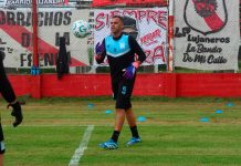 Fue campeón con la selección argentina, es dirigido por Luis Ventura y trabaja de mecánico: “Hay mucho prejuicio en el fútbol”