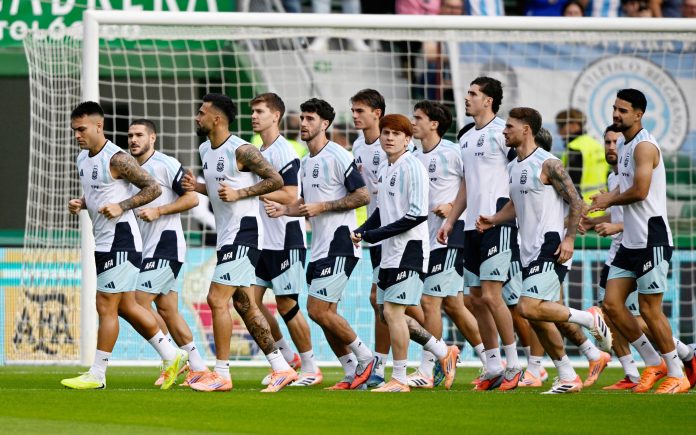 Furor en España por la selección argentina: se entrenó ante más de 20 mil fanáticos en la previa al amistoso contra Angola