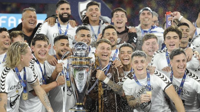 Huracán vence a Barracas Central en un partido vital por la clasificación a la Sudamericana y los octavos del Clausura