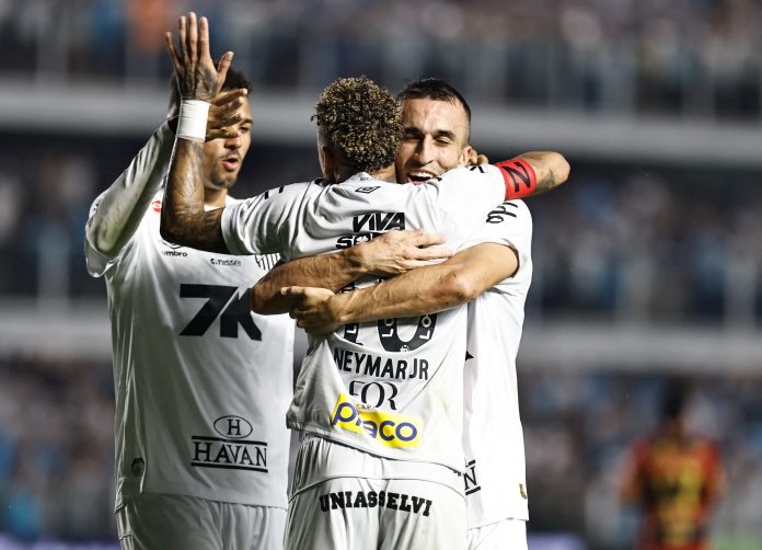 Neymar desoyó a los médicos, jugó lesionado y fue clave para sacar a Santos del descenso: gol y asistencia ante Sport Recife