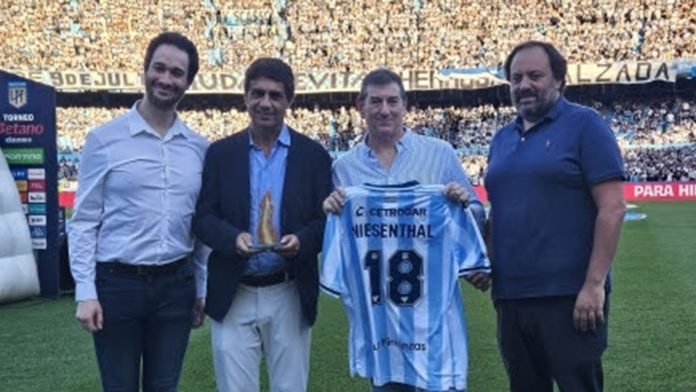 Racing recibió el Premio Simon Wiesenthal 2025 por su lucha contra el racismo, la xenofobia y discriminación