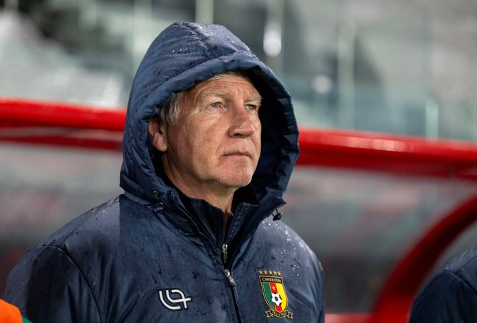 Escándalo en Camerún: Samuel Eto’o despidió al técnico, pero se negó a dejar el cargo y armó una lista paralela