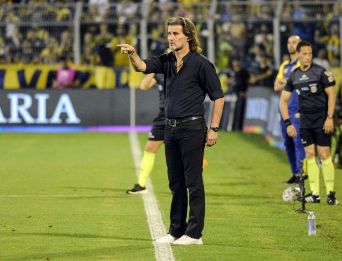 Fuerte respuesta de Ruben Insua a Caruso Lombardi por sus críticas a Barracas: “Lo vamos a tener que resolver de otra manera”