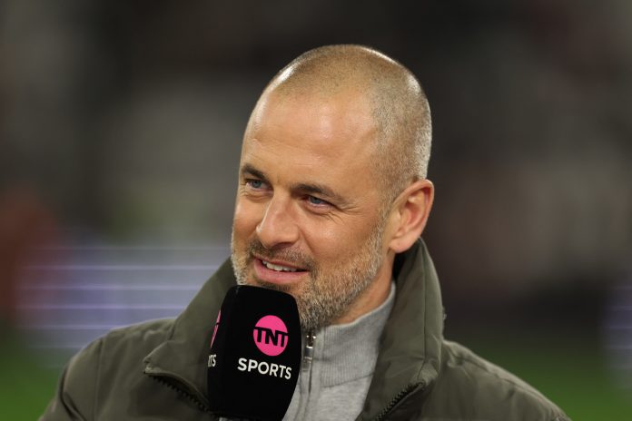 La lujosa jugada de Nico Paz que provocó la reacción de una leyenda de la Premier League: “¡Sálvame!”