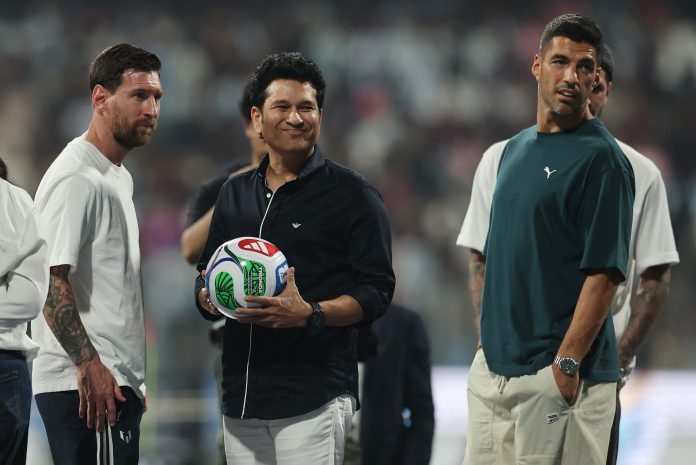 Las perlitas de la visita de Messi a Bombay: del juego con De Paul y Suárez al encuentro con el “Dios del criquet”