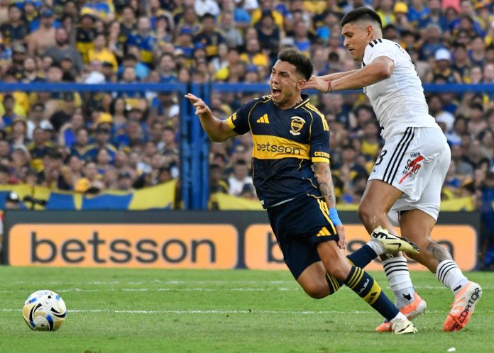 Boca Juniors confirmó la dura lesión de Alan Velasco: el momento del golpe y el tiempo que estará sin jugar