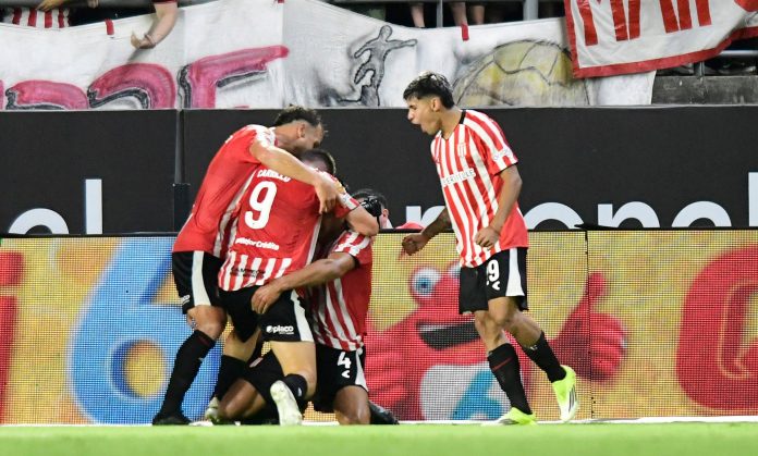 El laboratorio de Estudiantes: los dos goles de pelota parada en 10 minutos ante Boca Juniors