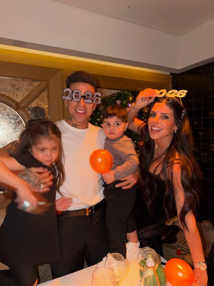 La intimidad del festejo de Año Nuevo de las figuras de la selección argentina: de la gran fiesta de Dibu Martínez a la suelta de globos