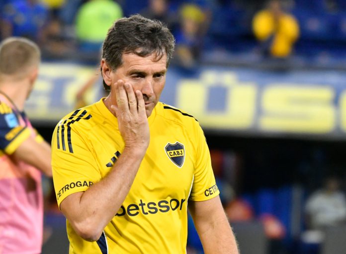 Claudio Úbeda habló sobre el nivel de Edinson Cavani y se refirió al enojo de los hinchas de Boca Juniors en el empate ante Racing