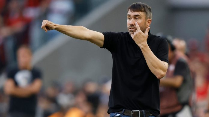 El Alavés eligió al reemplazante del Chacho Coudet ante su inminente salida a River Plate