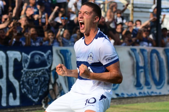 El nuevo golazo del hijo de Guillermo Barros Schelotto para Gimnasia: ángulo cerrado y zurdazo a colocar