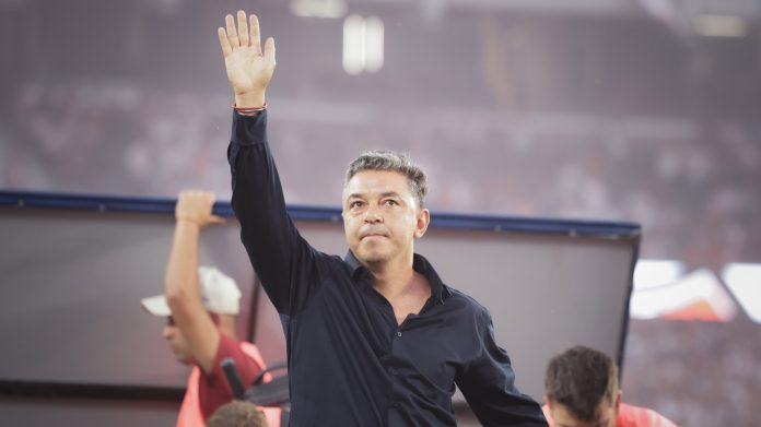 Jugadores sin respuestas, un vestuario caliente y la última charla con el plantel: el detrás de escena de la salida de Gallardo de River