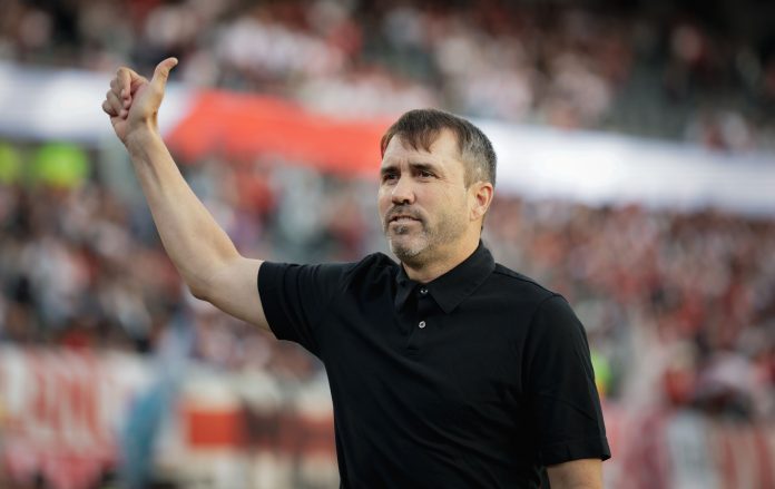 El histórico récord de una leyenda de River Plate que igualó Chacho Coudet tras la victoria contra Belgrano