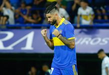El jugador de Boca que no es tenido en cuenta y se mostró jugando al Fortnite mientras el plantel regresaba de Chile: “Un rato”