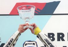 Fue campeón mundial de motociclismo, se enamoró de Gabriela Sabatini y le mandó 500 rosas