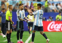 Alarma en la selección argentina: Cuti Romero fue reemplazado por Nicolás Otamendi por un dolor en la rodilla