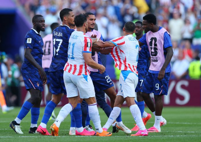 El crudo análisis de la prensa francesa sobre el juego de Paraguay: “Conducta antideportiva y agresión directa”
