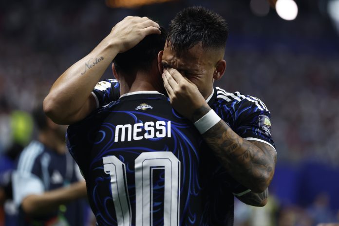 Impactante speech de un periodista francés: “Argentina es el fútbol, siempre lo supimos y lo volvemos a saber gracias a Messi y Lautaro”