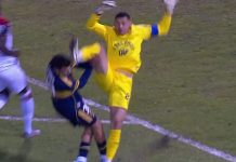La brutal patada en la cara del arquero de Athletico Paranaense a un juvenil de Boca Juniors: “Totalmente fuera de contexto”