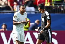 Mbappé reveló el diálogo con Facundo Tello antes del penal que le atajó Bono en Francia-Marruecos: por qué sintió que lo desconcentró