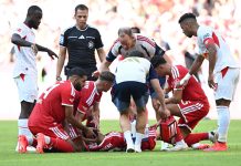 El momento en el que Jamal Musiala se desplomó tras anotar un gol para el Bayern Múnich: qué fue lo que le pasó