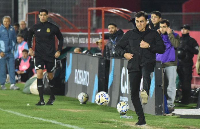 “Me da mucha vergüenza”: la brutal autocrítica de Quinteros tras la histórica eliminación de Independiente en la Copa Argentina