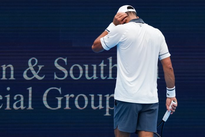 Preocupación por la revelación de Novak Djokovic tras sufrir un malestar en su derrota ante el argentino Thiago Tirante