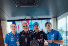 El alocado festejo de Flavio Briatore tras la pole de Gasly y la furia de Toto Wolff en Mercedes: rompió una TV de un puñetazo